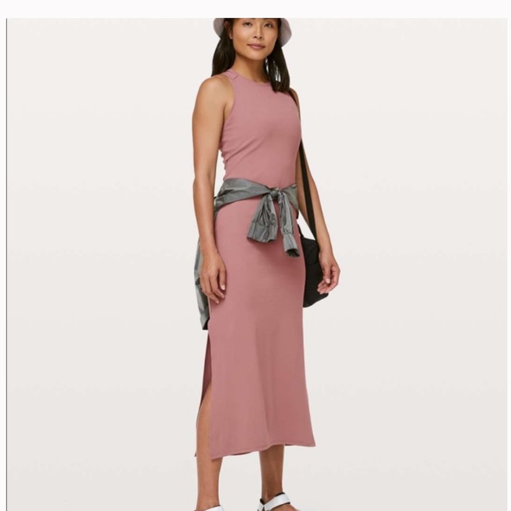 Elegant Pink Sleeveless Dress